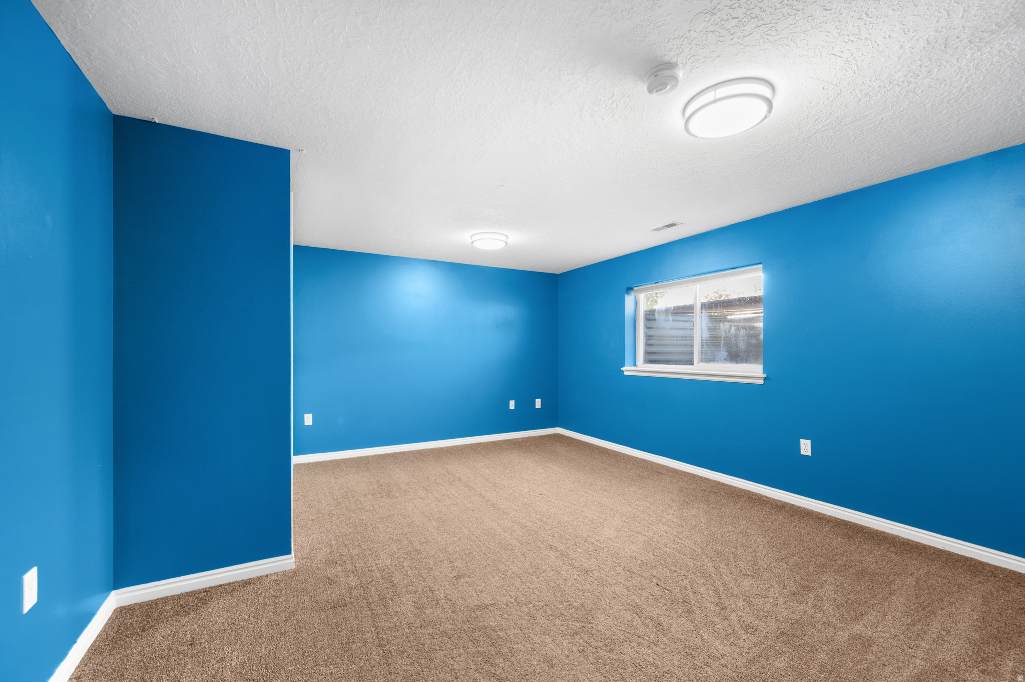 WINDSOR MEADOWS - Residential