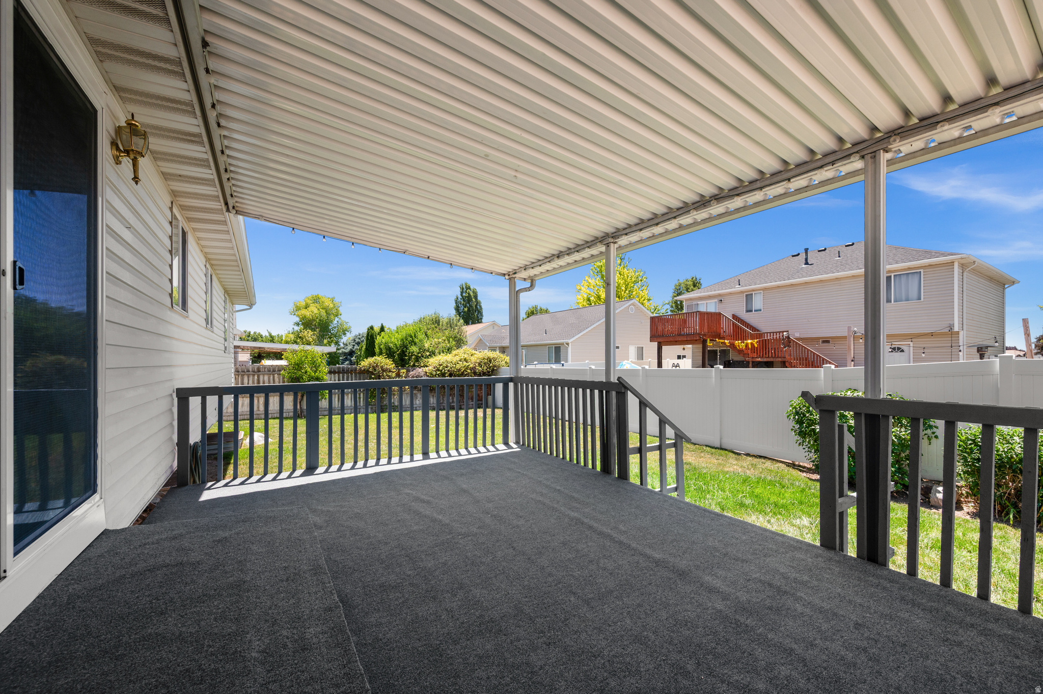 WINDSOR MEADOWS - Residential
