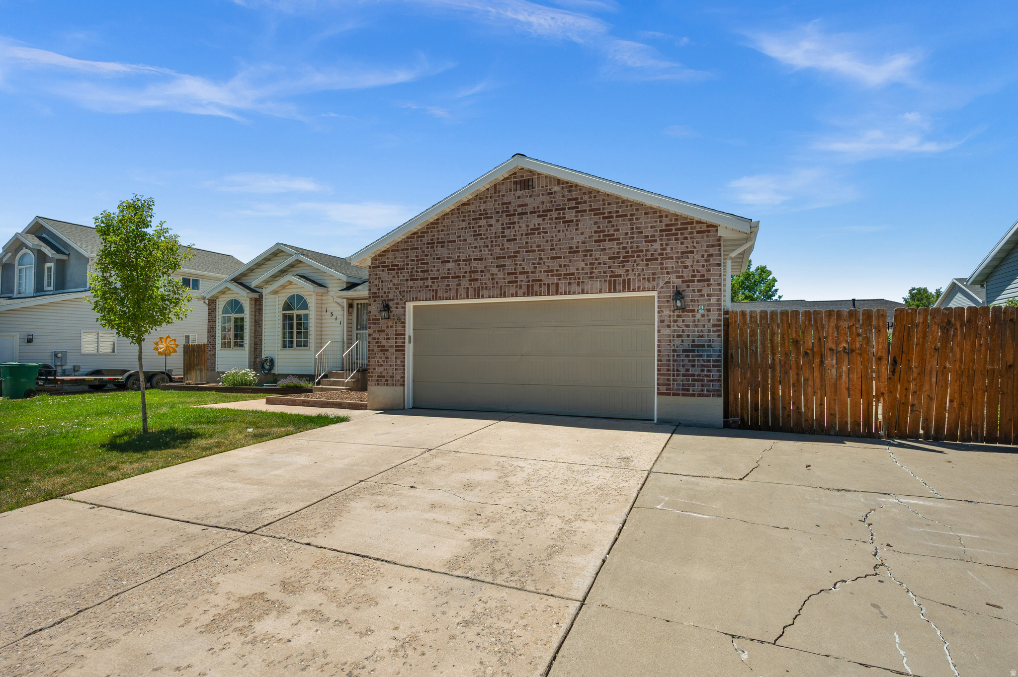 WINDSOR MEADOWS - Residential