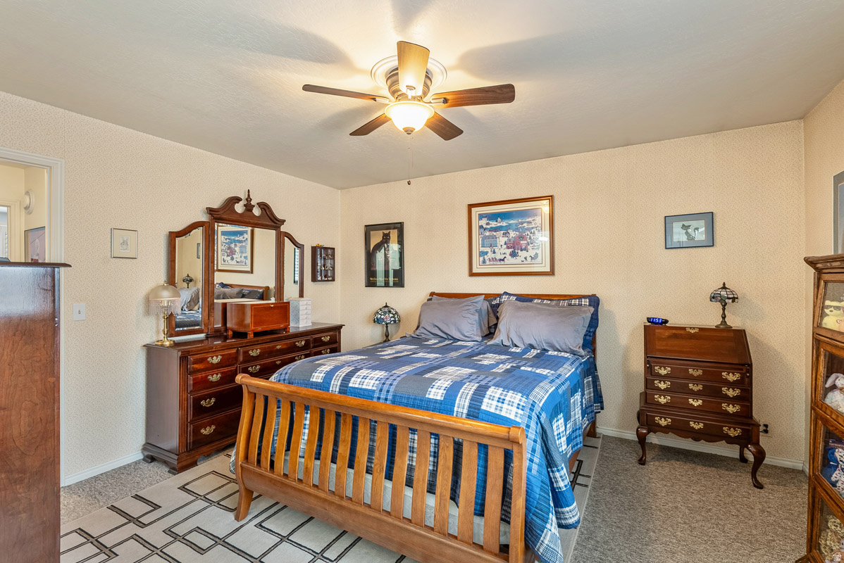 PROSPECTOR VILLAGE - Residential