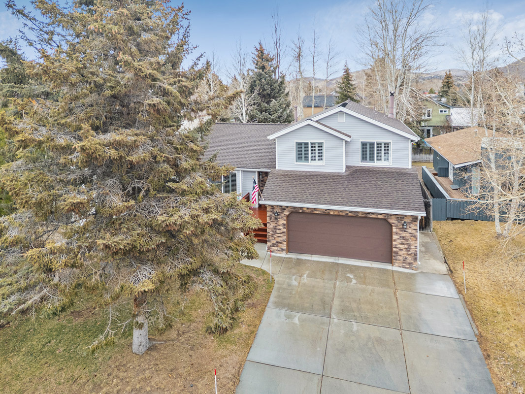 PROSPECTOR VILLAGE - Residential