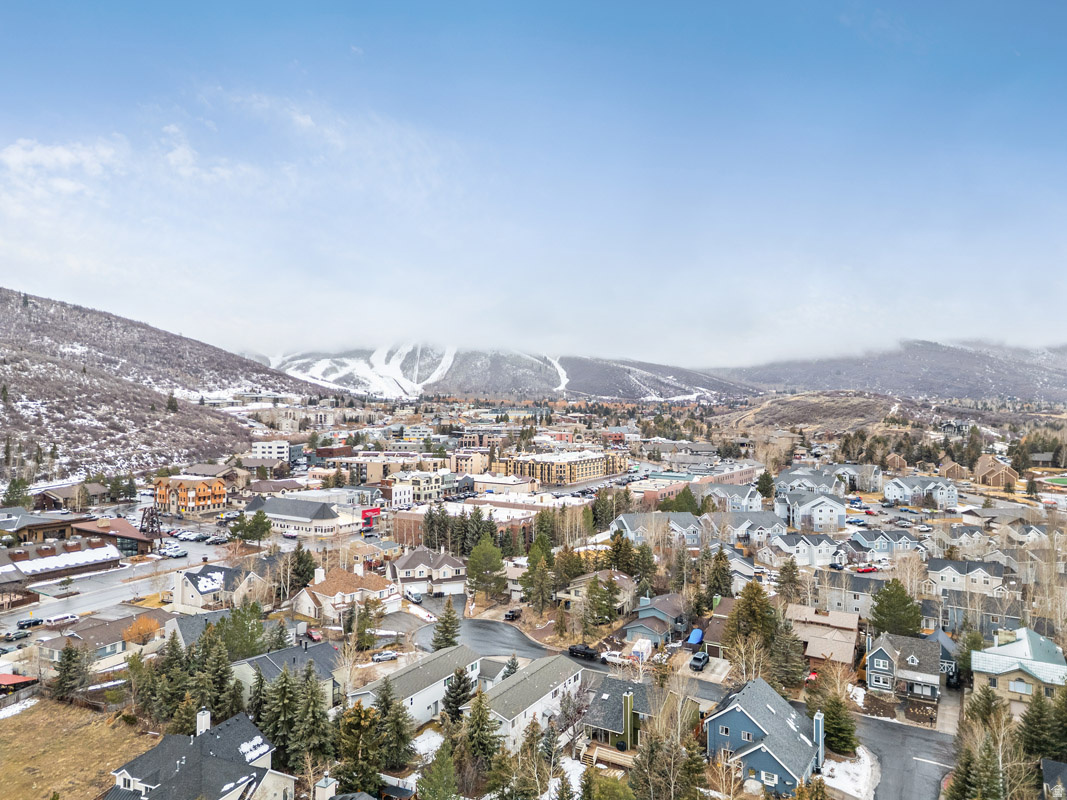 PROSPECTOR VILLAGE - Residential
