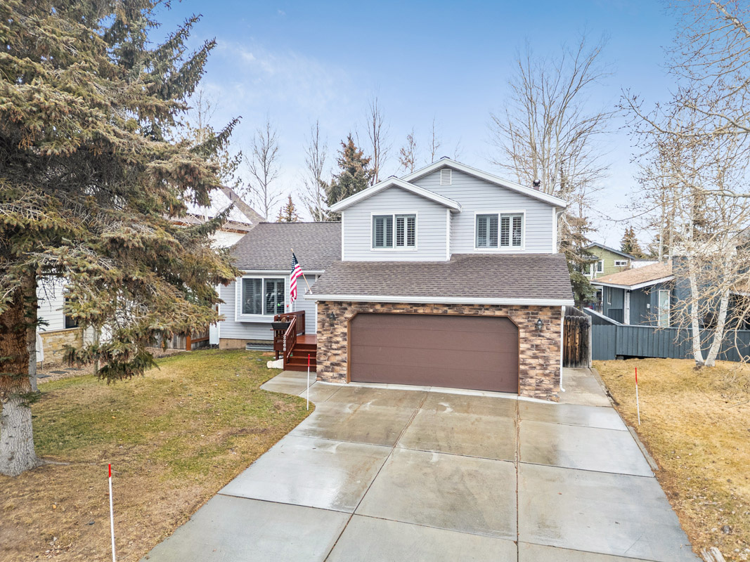 PROSPECTOR VILLAGE - Residential