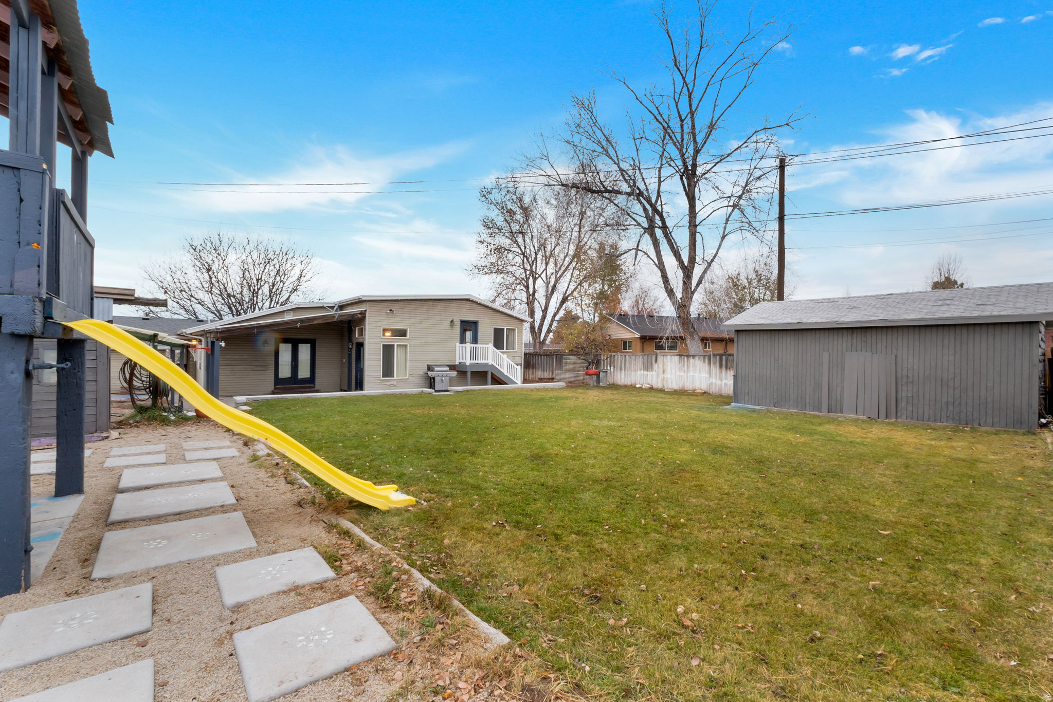 LAKEWOOD VILLAGE - Residential