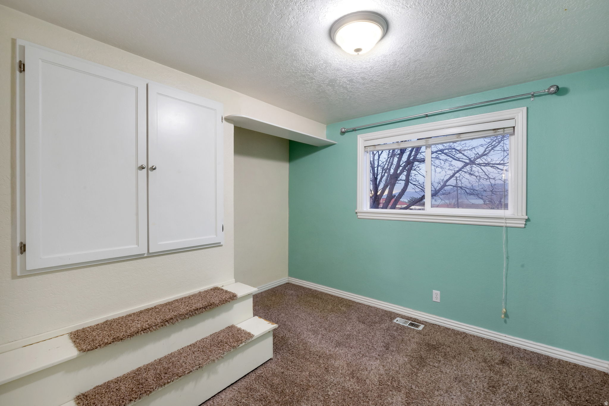 LAKEWOOD VILLAGE - Residential