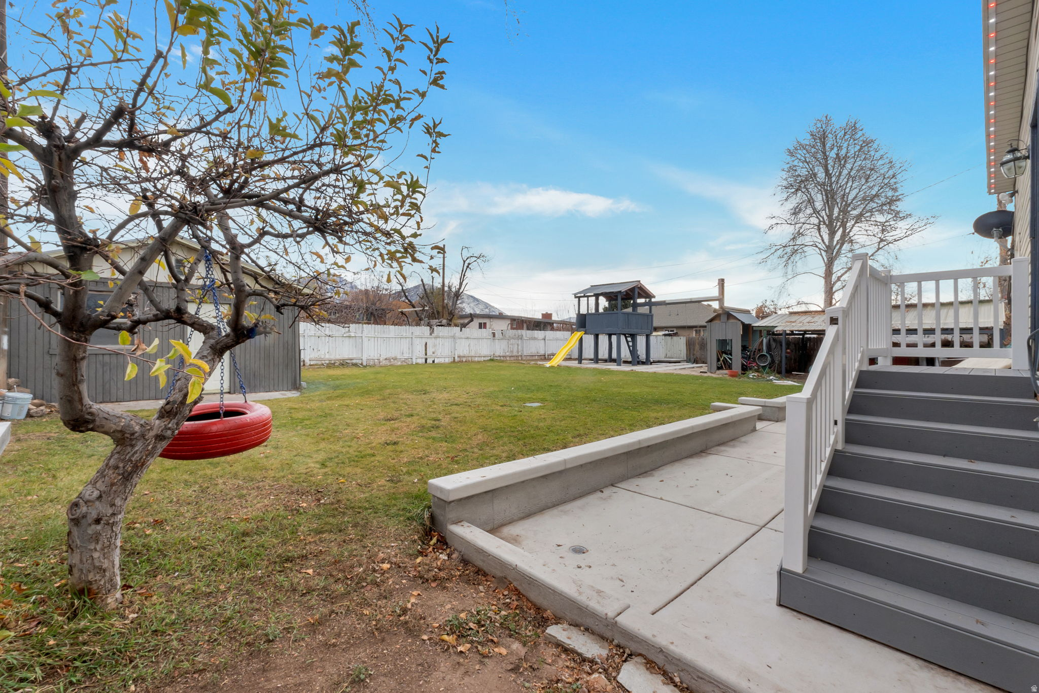 LAKEWOOD VILLAGE - Residential