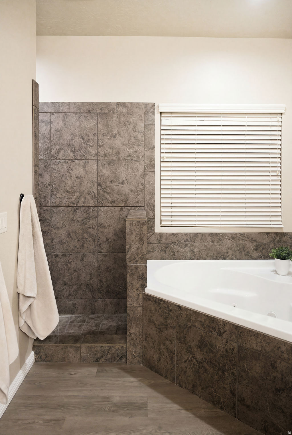 SILKWOOD SUBDIVISION - Residential