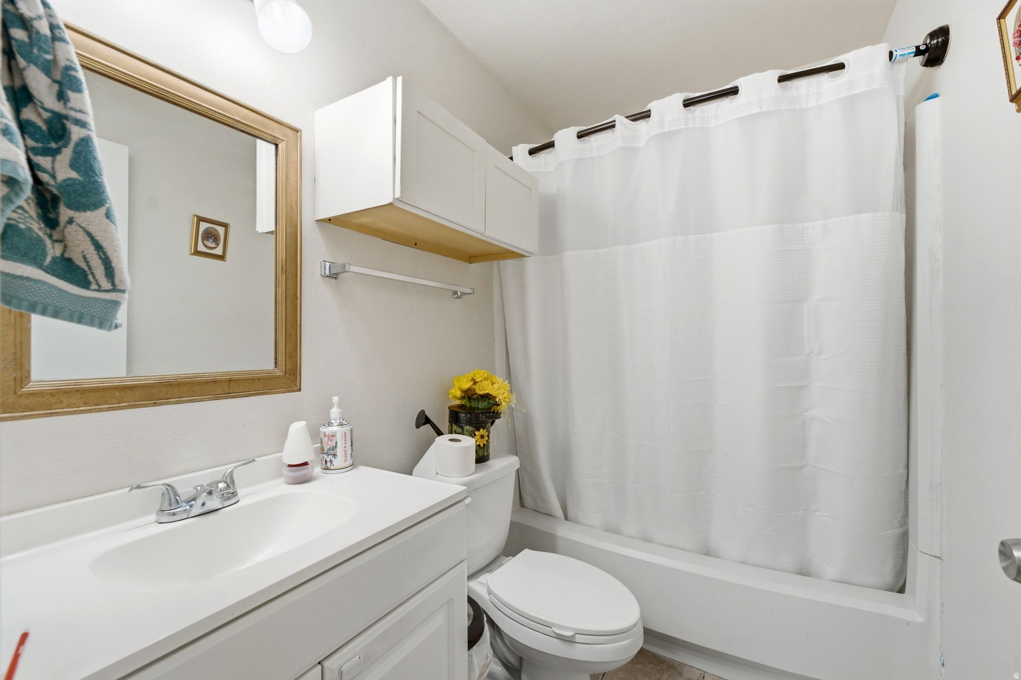 COUNTRY WOOD ESTATES - Residential