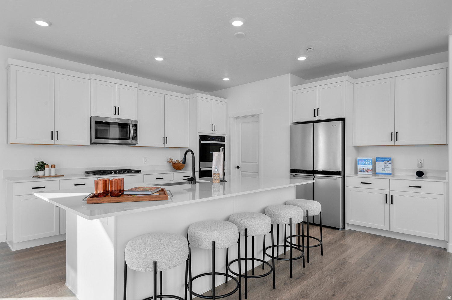 MOUNTAINSIDE ESTATES - Residential