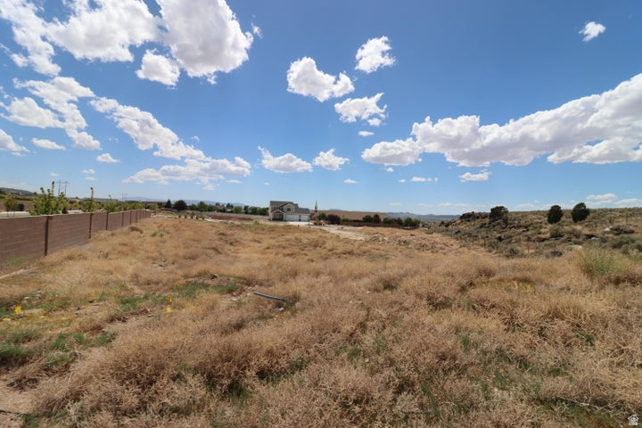 PINNACLE RIDGE - Land