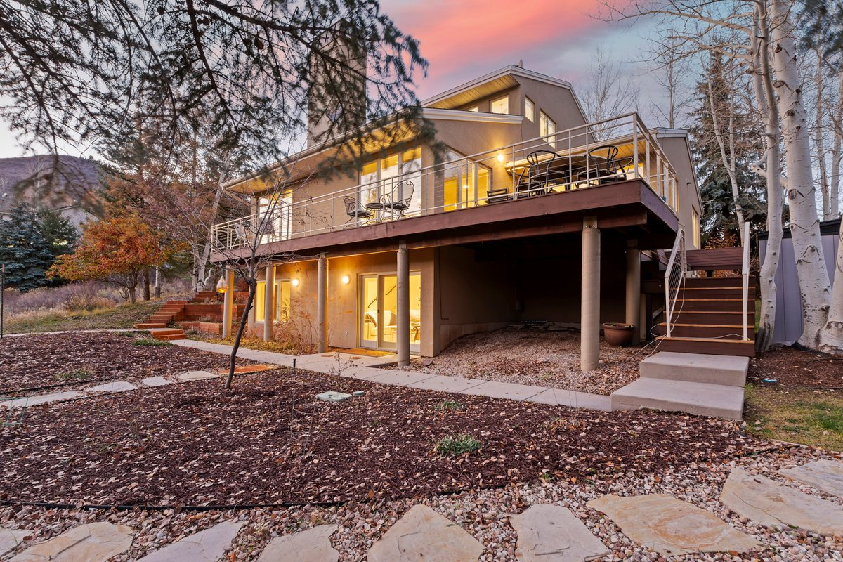 HIDDEN COVE - Residential