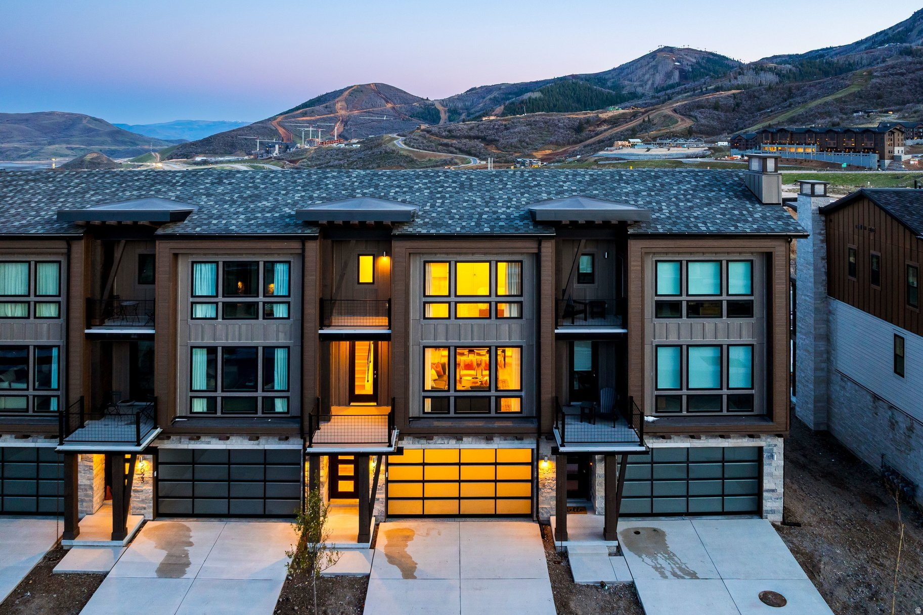 Experience elevated mountain living at The Pointe at Current, ideally located near Jordanelle Reservoir and minutes from Deer Valley East Village. This immaculate 3-bedroom, 2.5-bath residence offers approximately 2,000 sq ft and a rare opportunity to own a fully furnished, turnkey retreat in the Wasatch Back. Designer-selected custom furnishings, upscale finishes, and abundant natural light create a sophisticated yet welcoming atmosphere. The open-concept layout features expansive windows, spacious living areas, and a beautifully appointed kitchen designed for entertaining and everyday comfort. Meticulously maintained and move-in ready, this home is ideal as a primary residence, second home, or investment property. Short-term rentals are allowed, offering excellent income potential in one of Utah's fastest-growing resort corridors. Enjoy quick access to Deer Valley, Park City, Jordanelle Reservoir, boating, skiing, hiking, golf, dining, and year-round recreation. Luxury, flexibility, and adventure-without compromise.