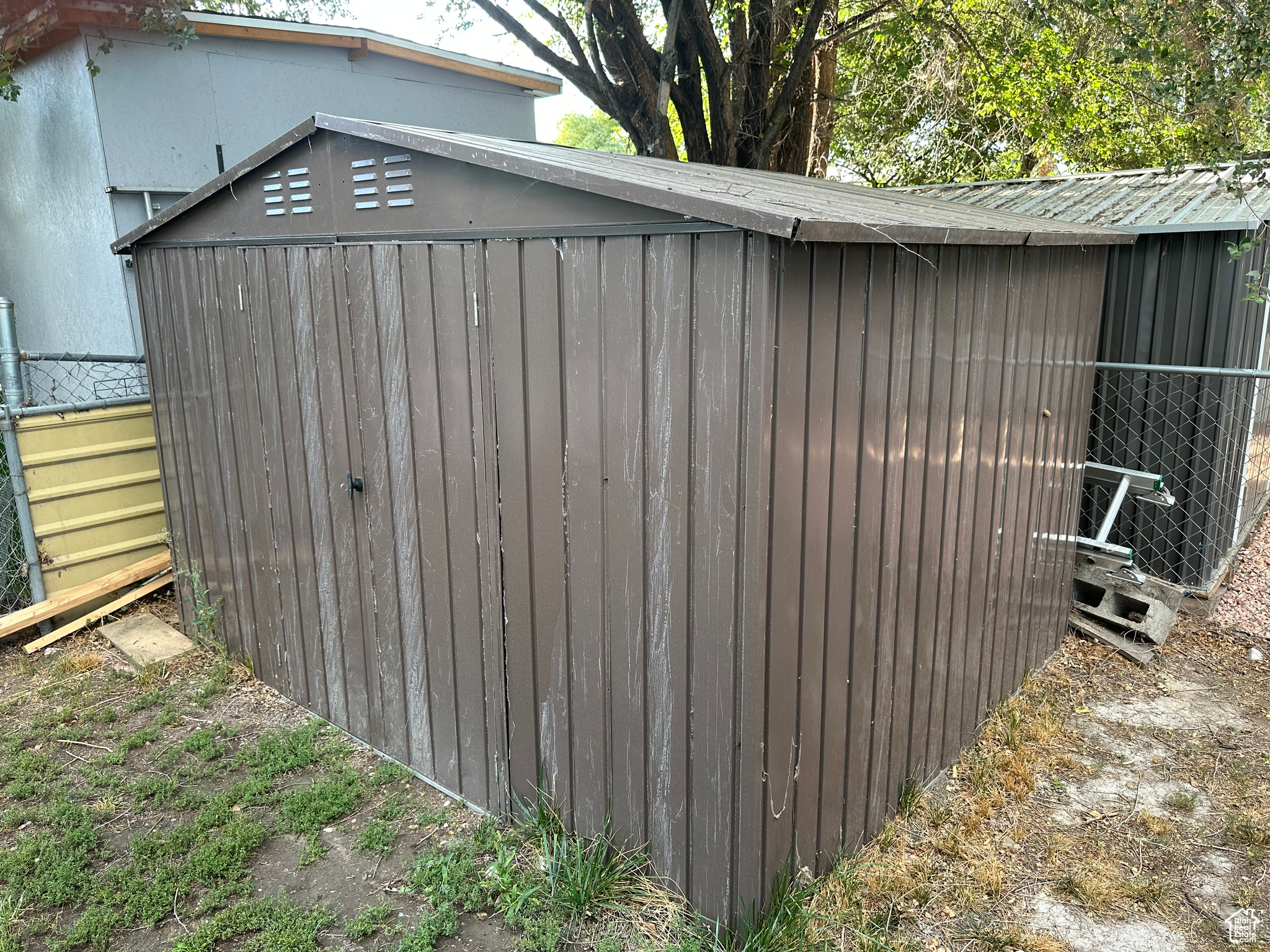 IMPERIAL PARK - Residential