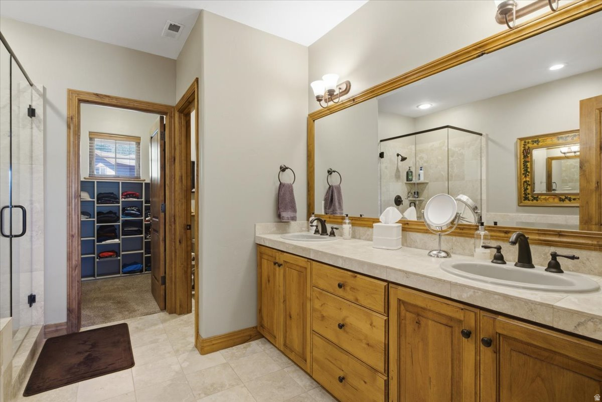 TURNBERRY - Residential