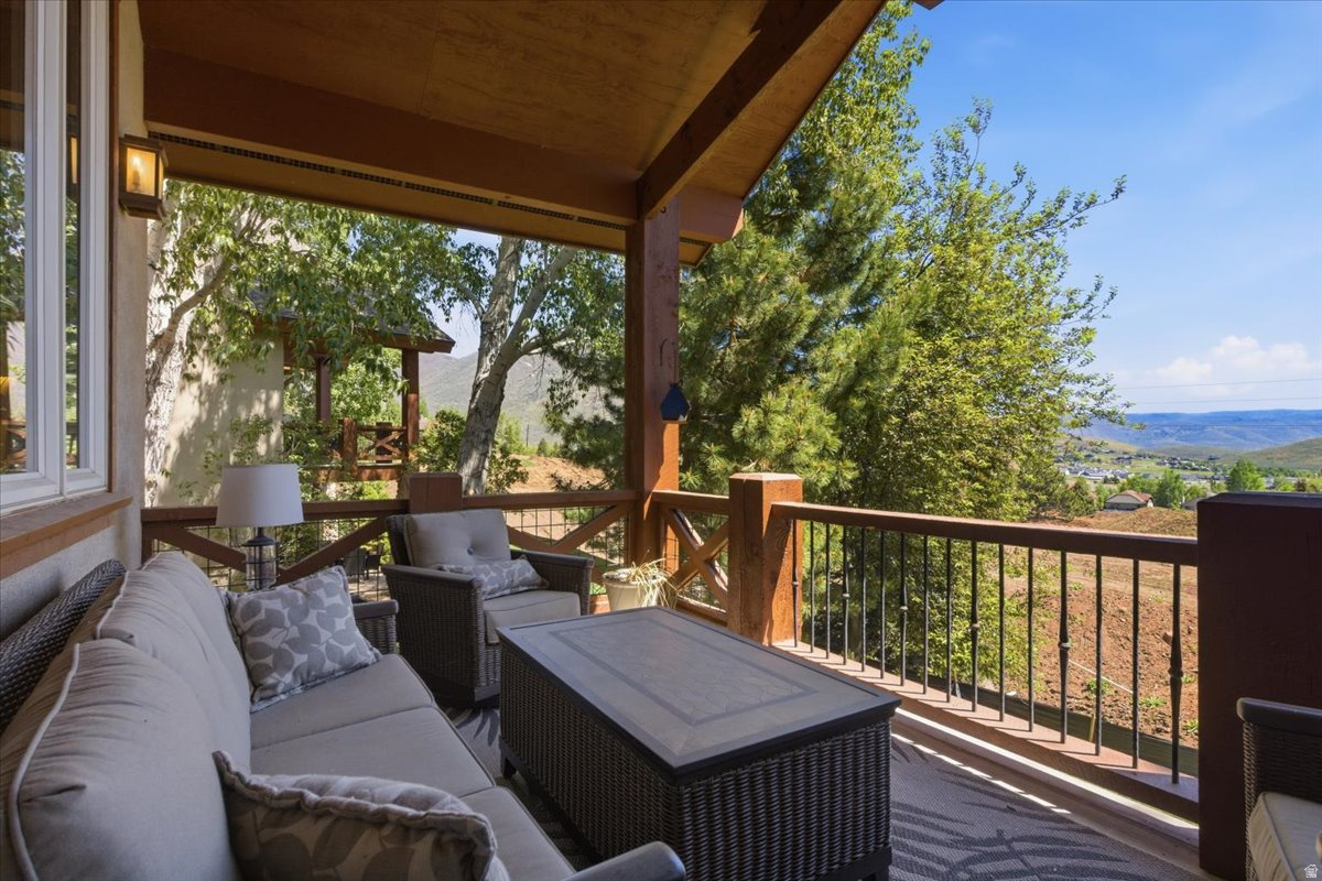 TURNBERRY - Residential