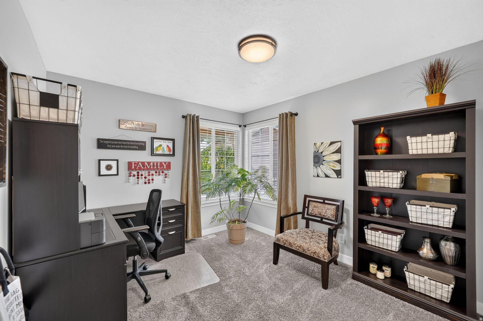 SUNRISE FLATS - Residential