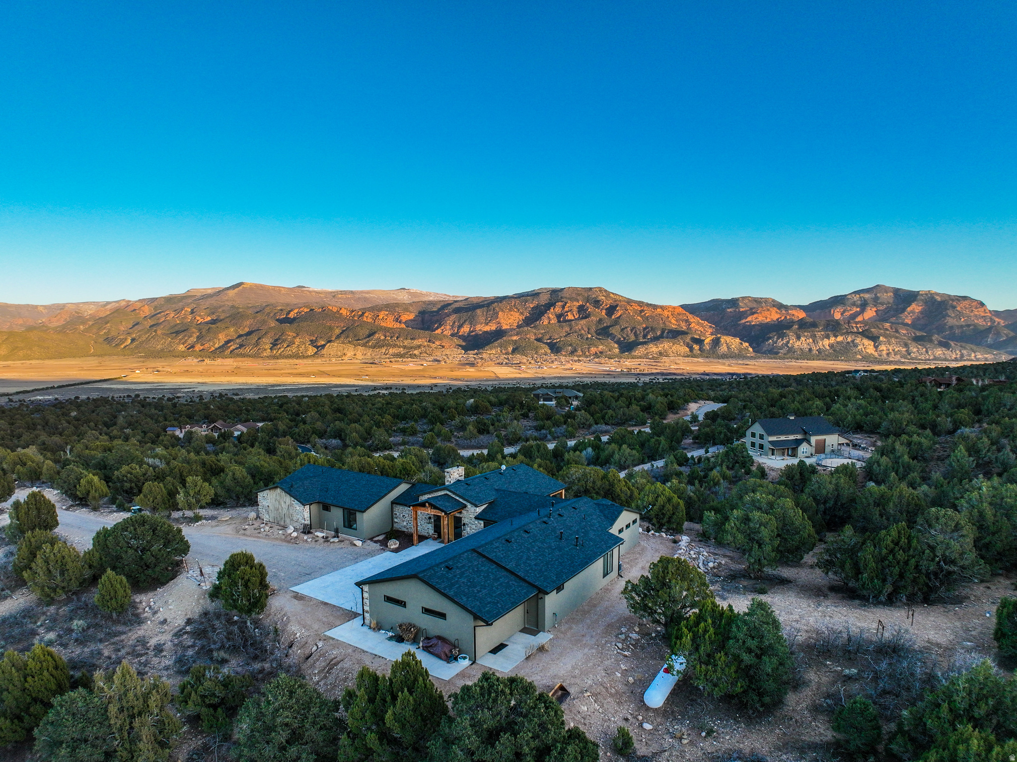 HARMONY MOUNTAIN RANCH - Residential