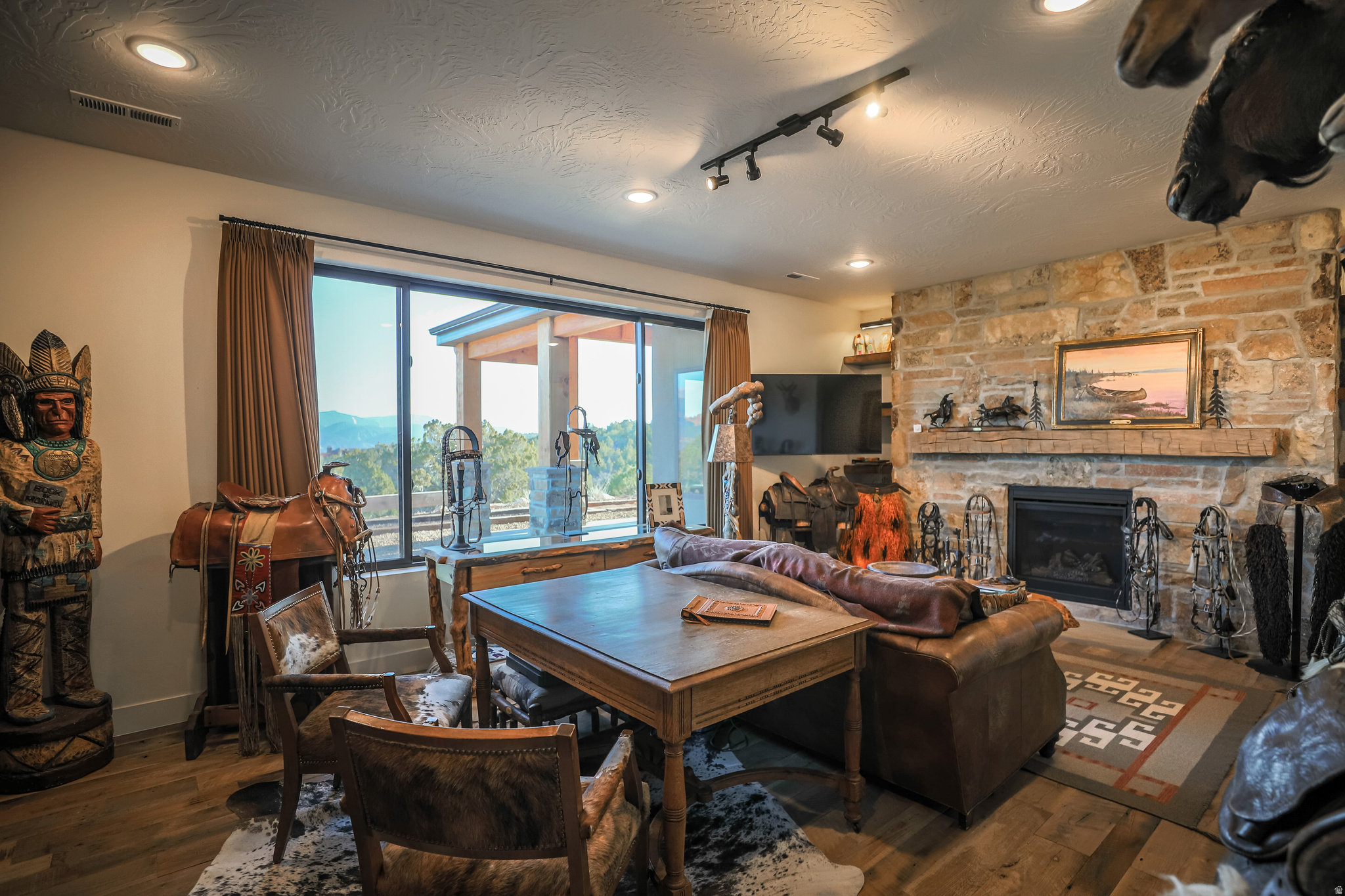 HARMONY MOUNTAIN RANCH - Residential