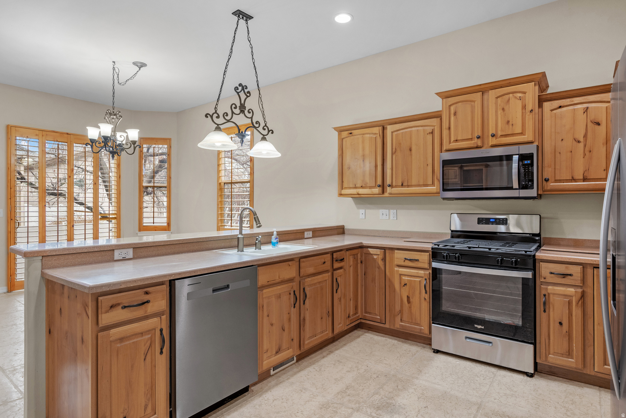 ARBORS PHASE 2 CONDOMINIUM - Residential