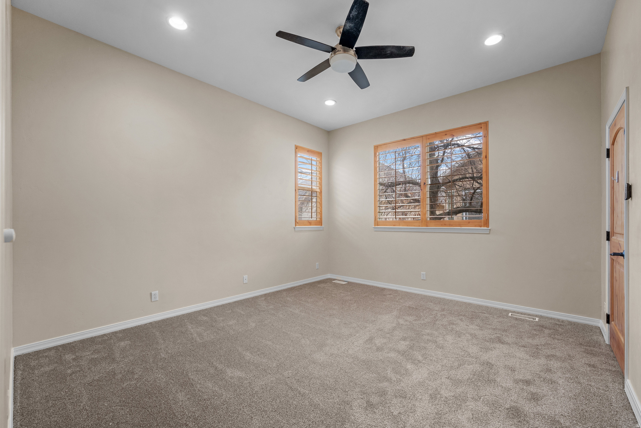 ARBORS PHASE 2 CONDOMINIUM - Residential