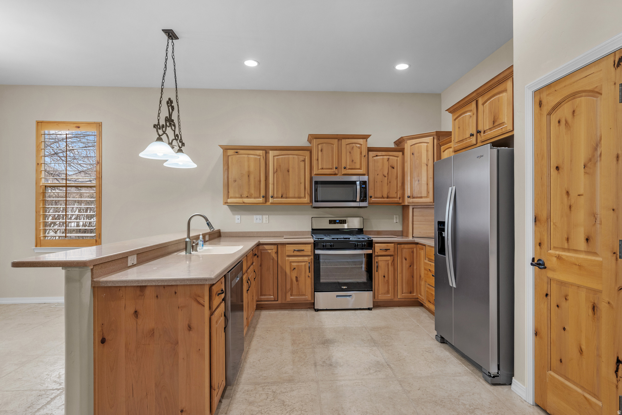 ARBORS PHASE 2 CONDOMINIUM - Residential