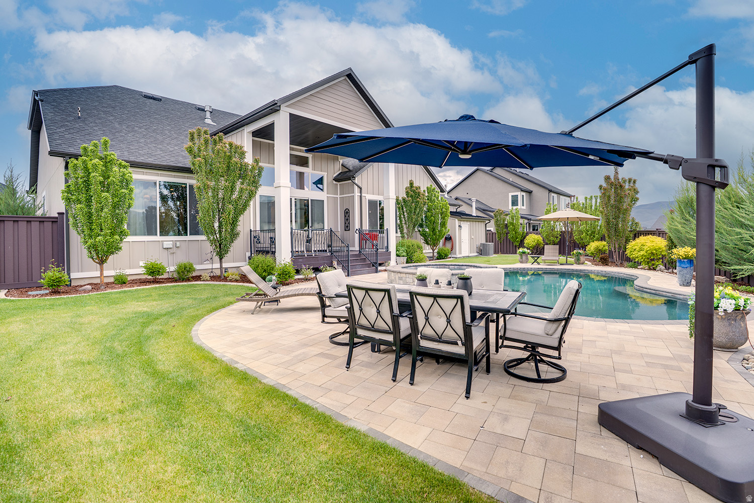 STONE CREEK - Residential