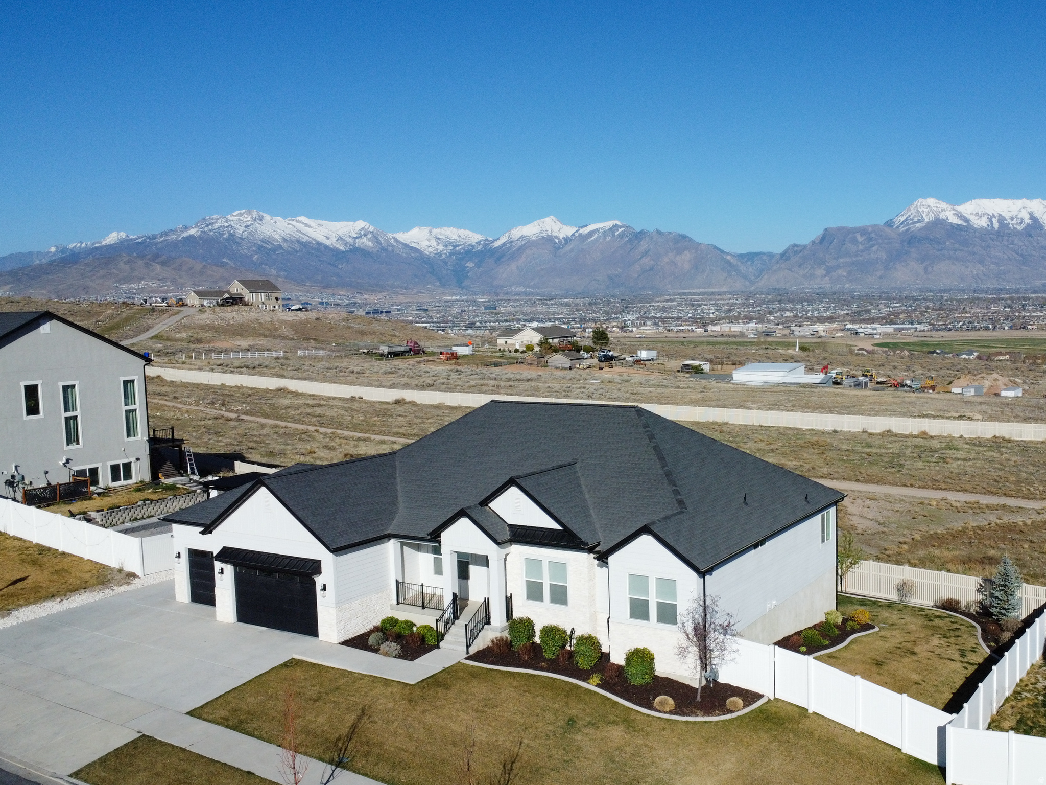 RIDGE - Residential