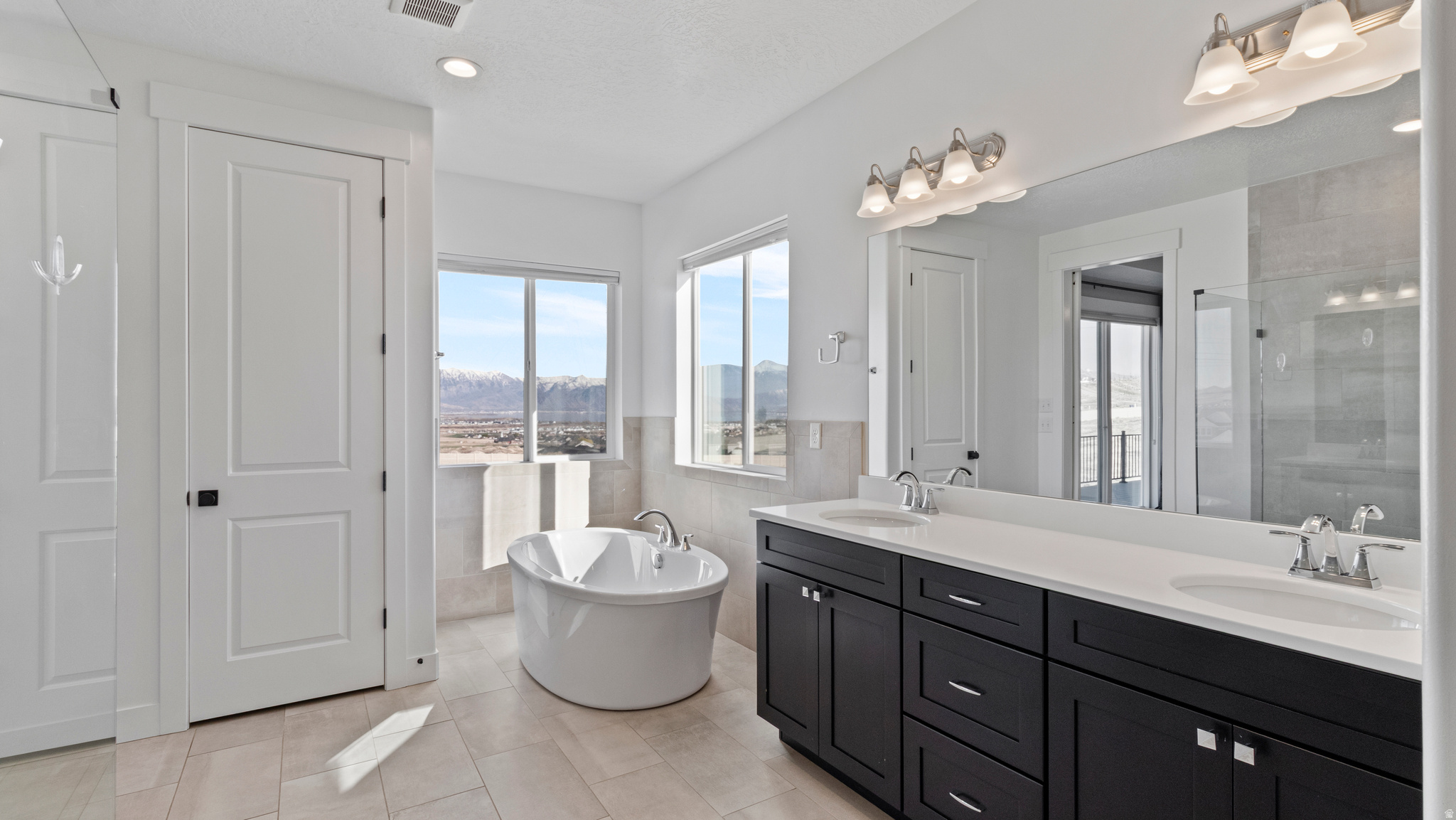 RIDGE - Residential