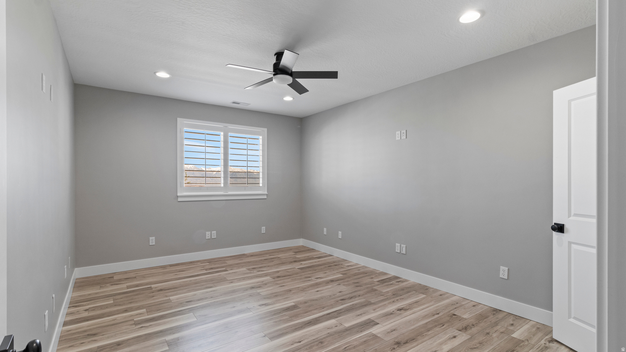 RIDGE - Residential