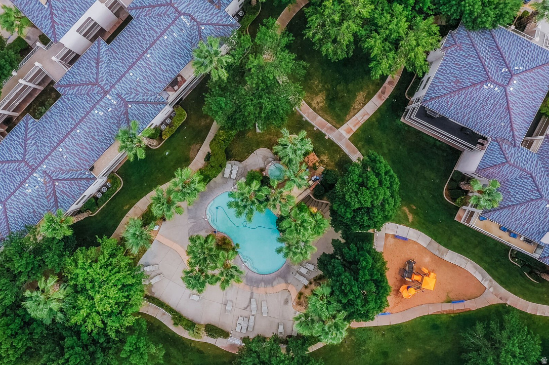 LAS PALMAS RESORT CONDOS - Residential