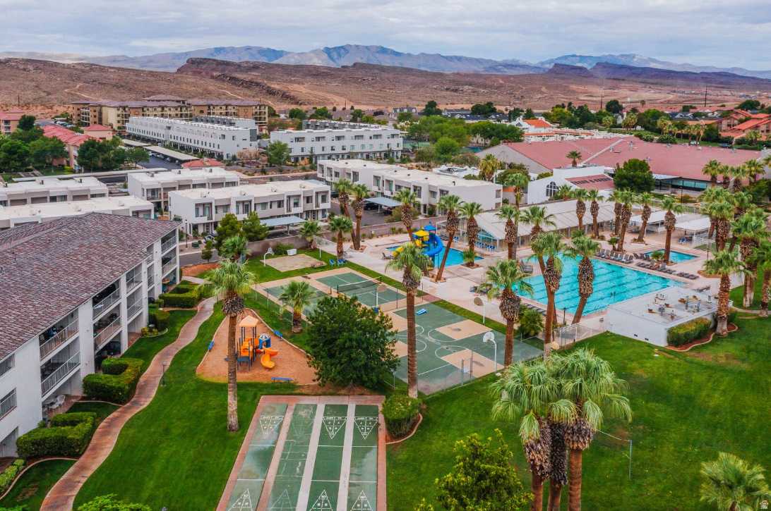 LAS PALMAS RESORT CONDOS - Residential