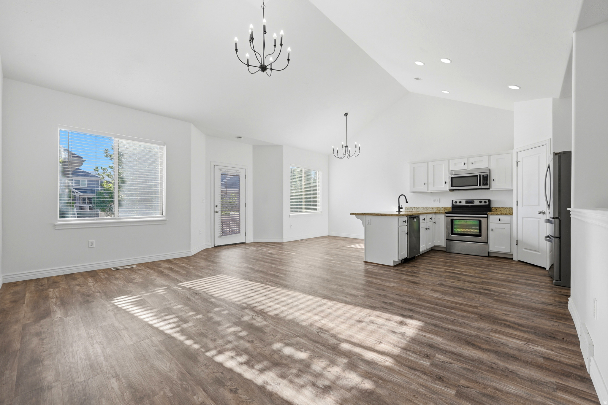 VALENTINE ESTATES - Residential