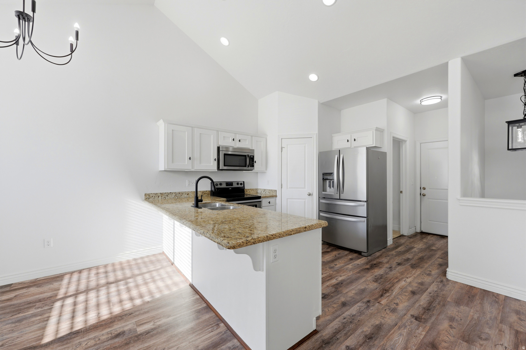 VALENTINE ESTATES - Residential