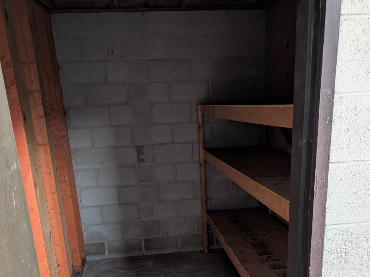 ELM TREE CONDO - Residential