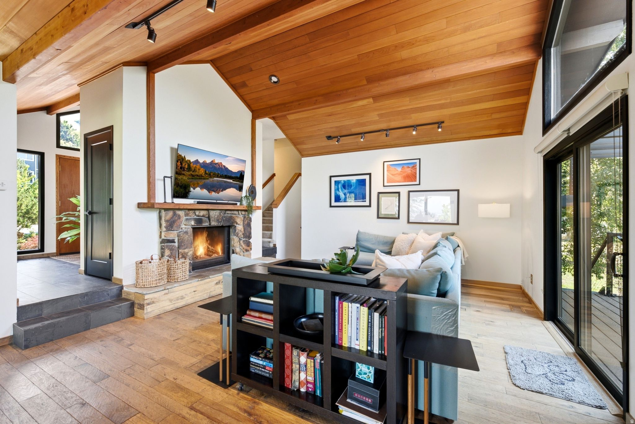 CANYON COVE - Residential