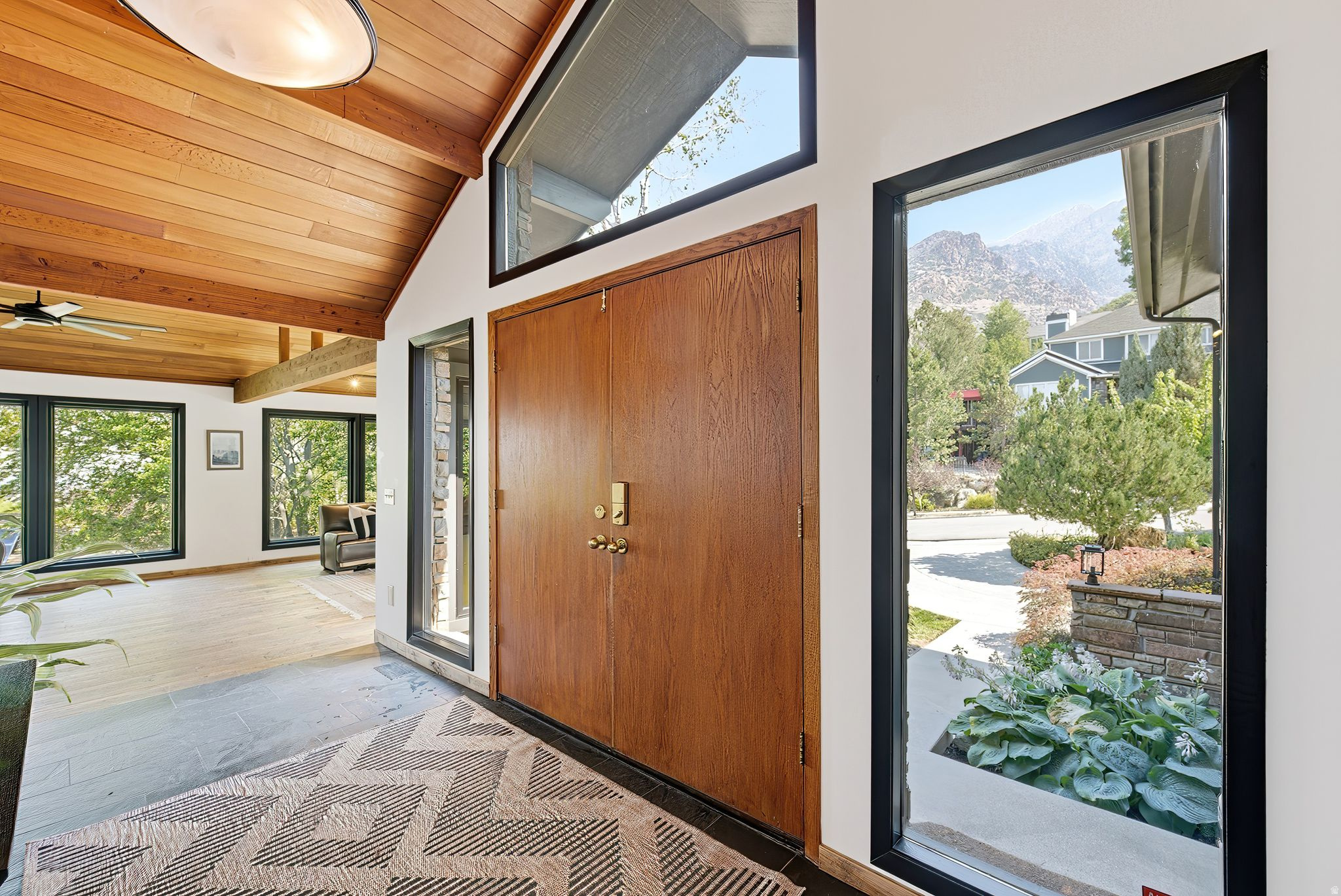 CANYON COVE - Residential