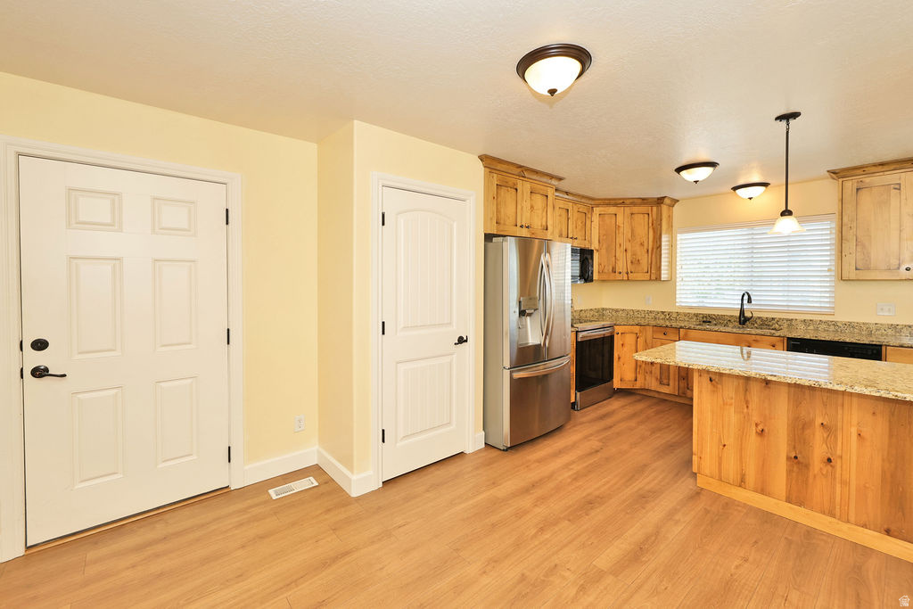 SOMERSET - Residential
