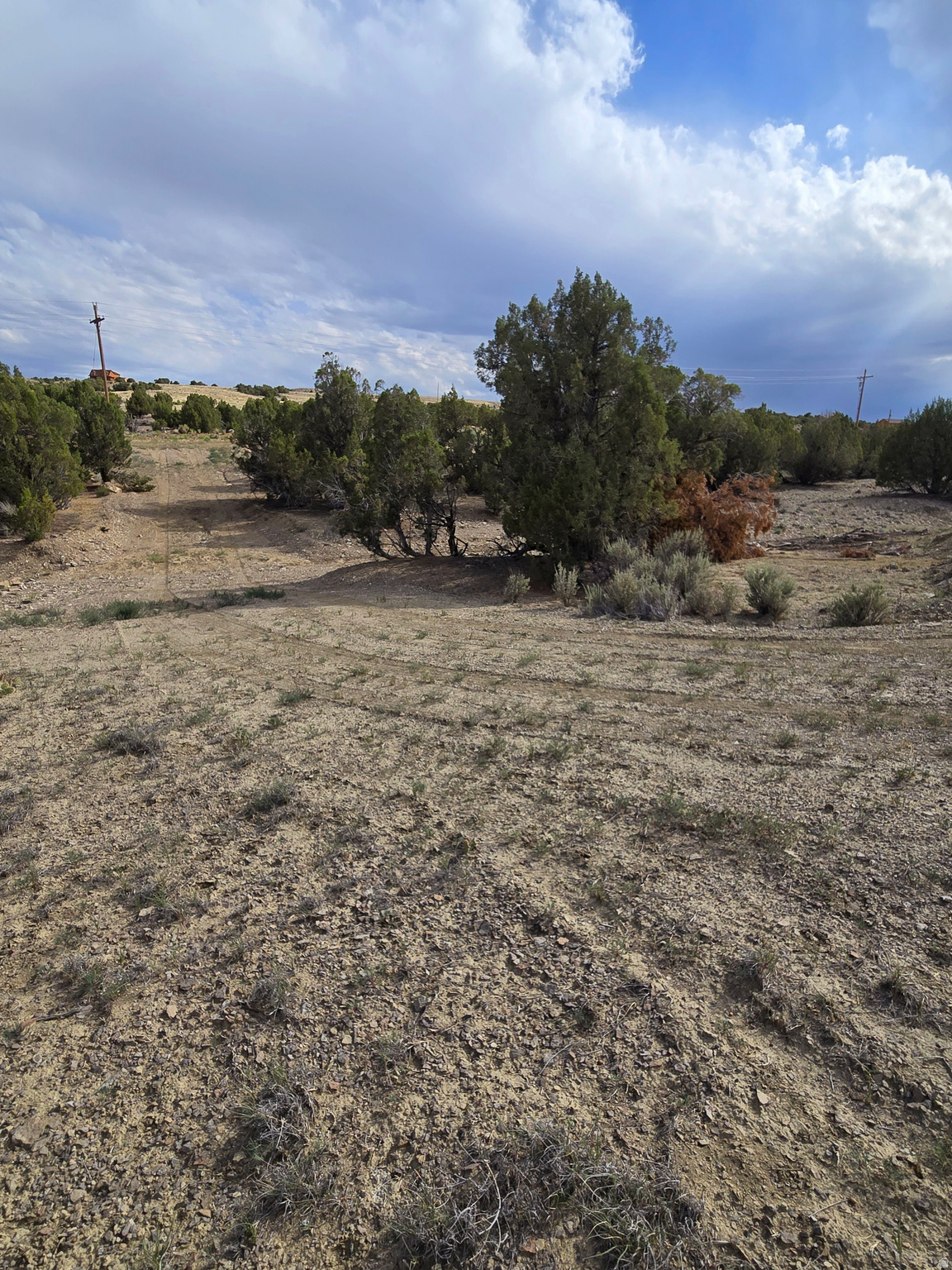 DUCHESNE MINI RANCHES - Land