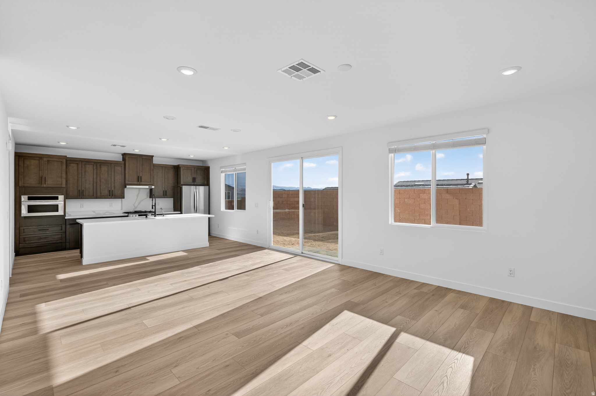 CECITA CREST AT DIVARIO - Residential
