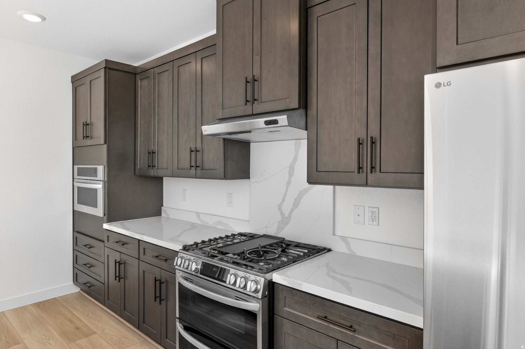 CECITA CREST AT DIVARIO - Residential