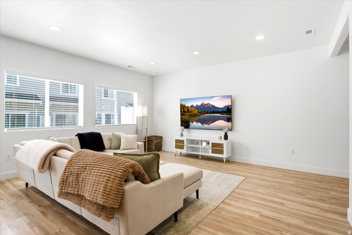 ASPIRE AT CANTERBURY - Residential
