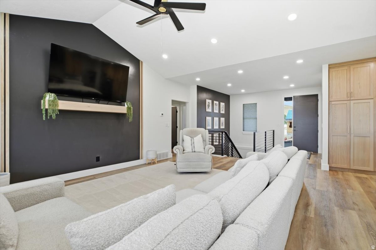 JUNIPER TRAILS - Residential