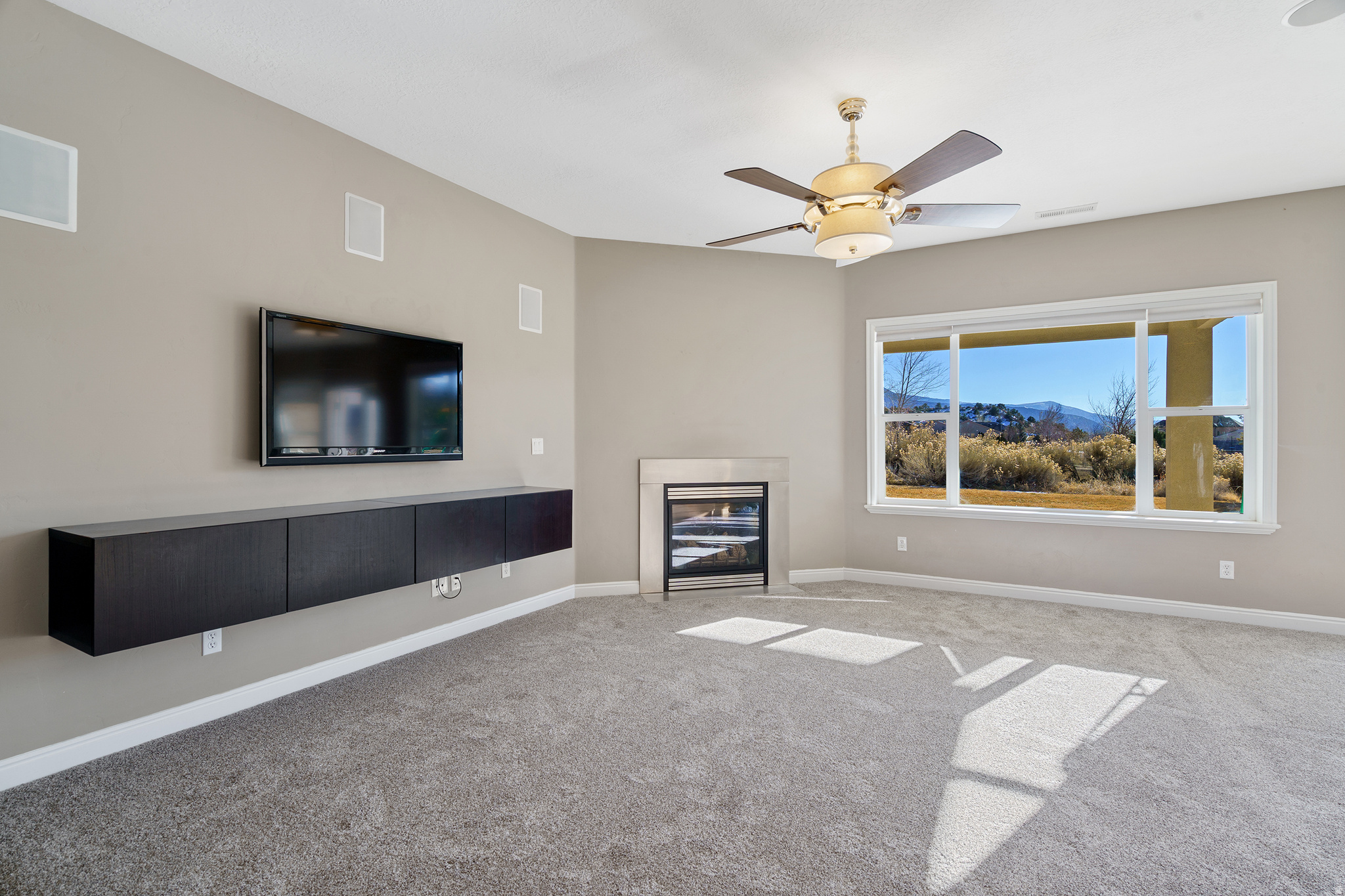 CANYON RIDGE - Residential