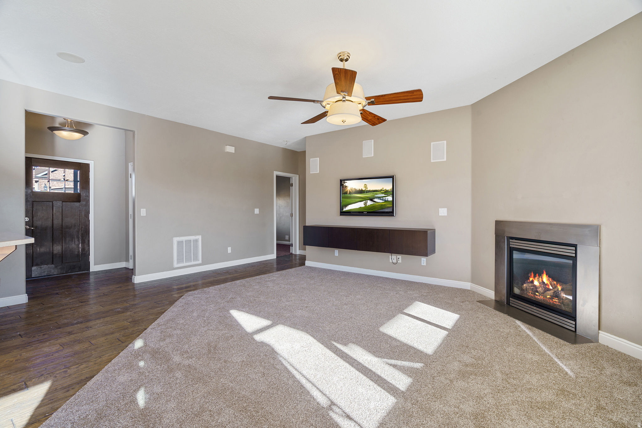 CANYON RIDGE - Residential