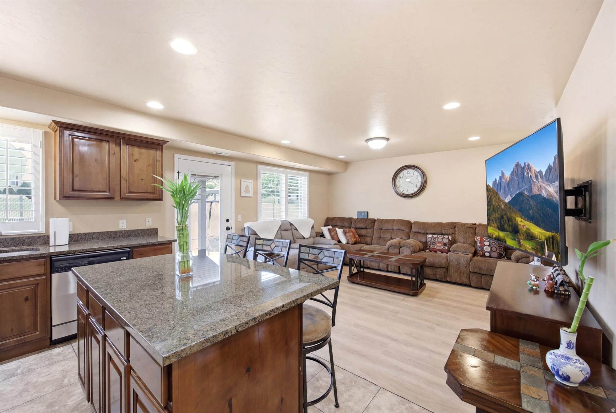 STONEY BROOK COTTAGE - Residential