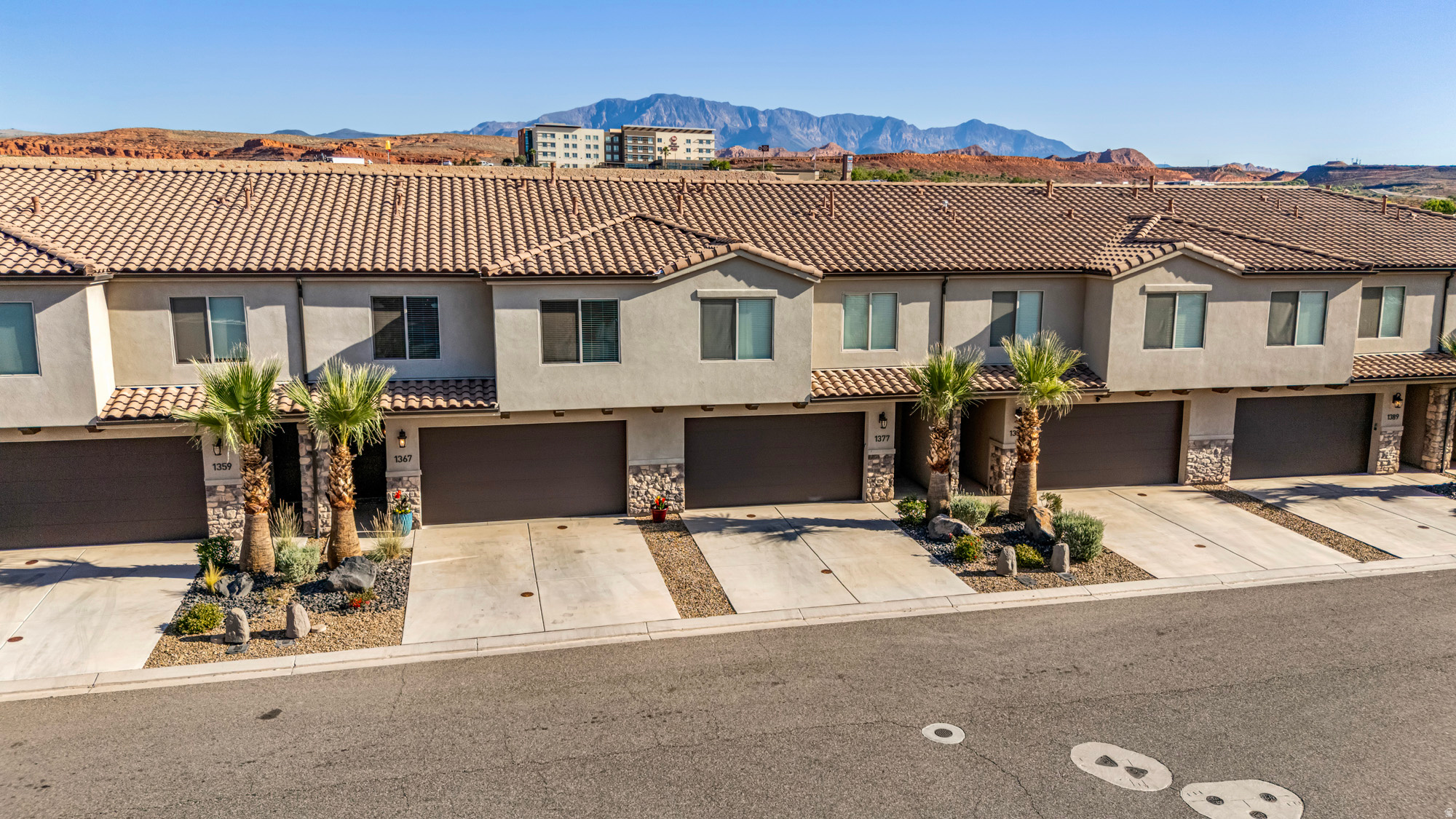 VIDA SOL VACATION TOWNHOMES - Residential