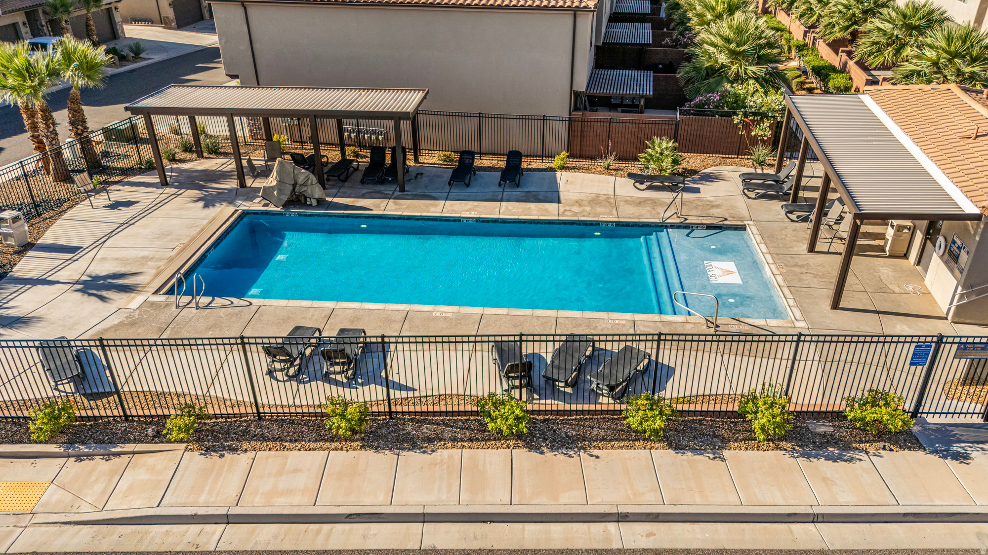 VIDA SOL VACATION TOWNHOMES - Residential