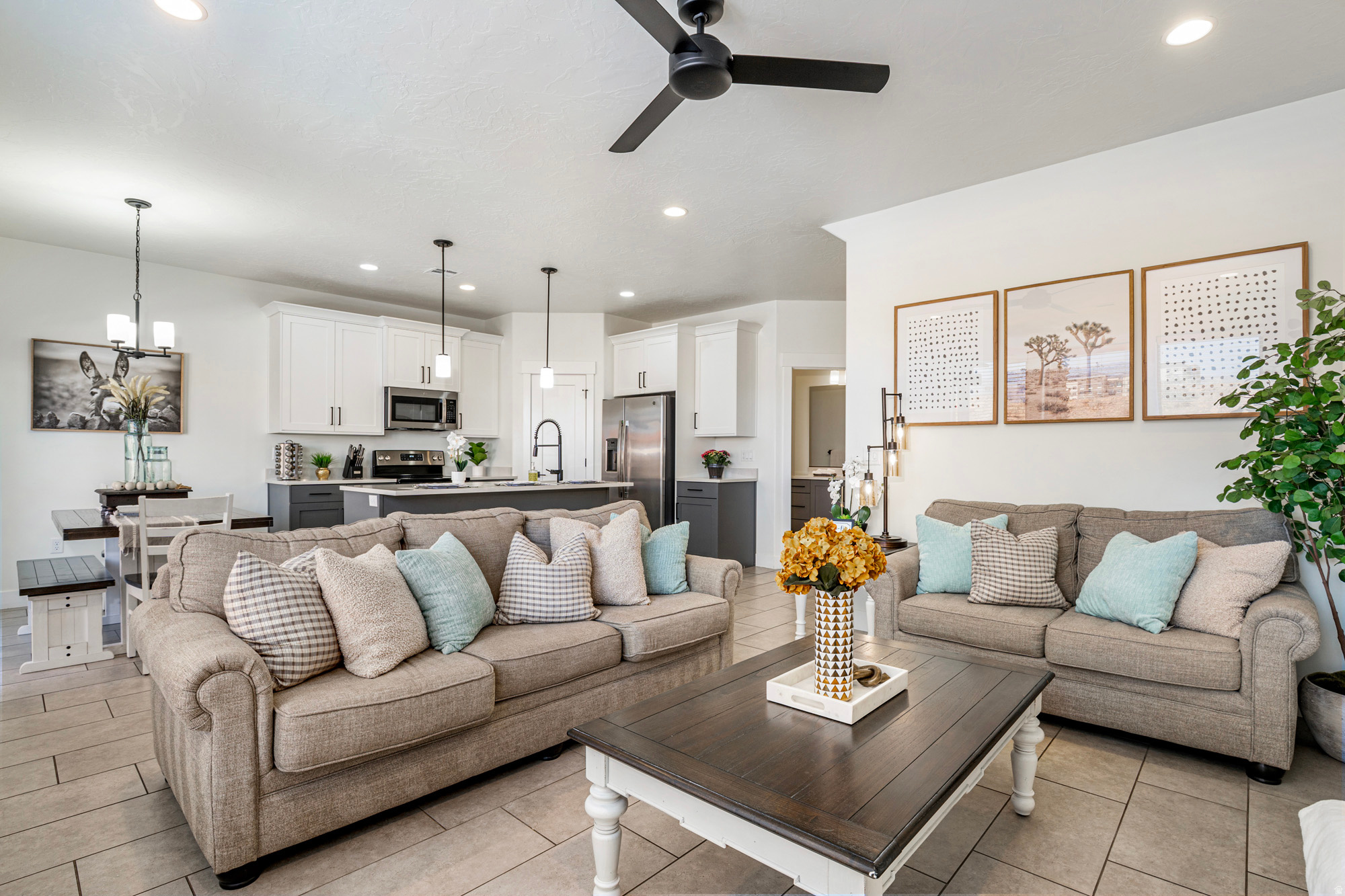 VIDA SOL VACATION TOWNHOMES - Residential