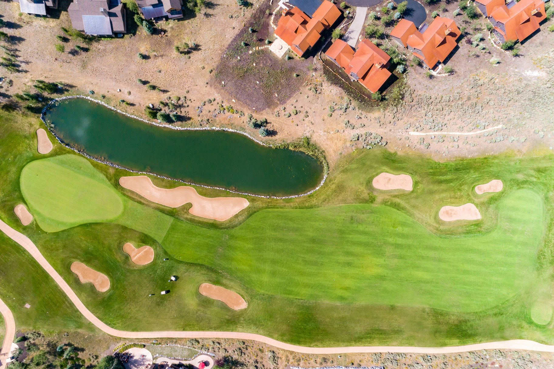 PINNACLE PORTFOLIO - Land
