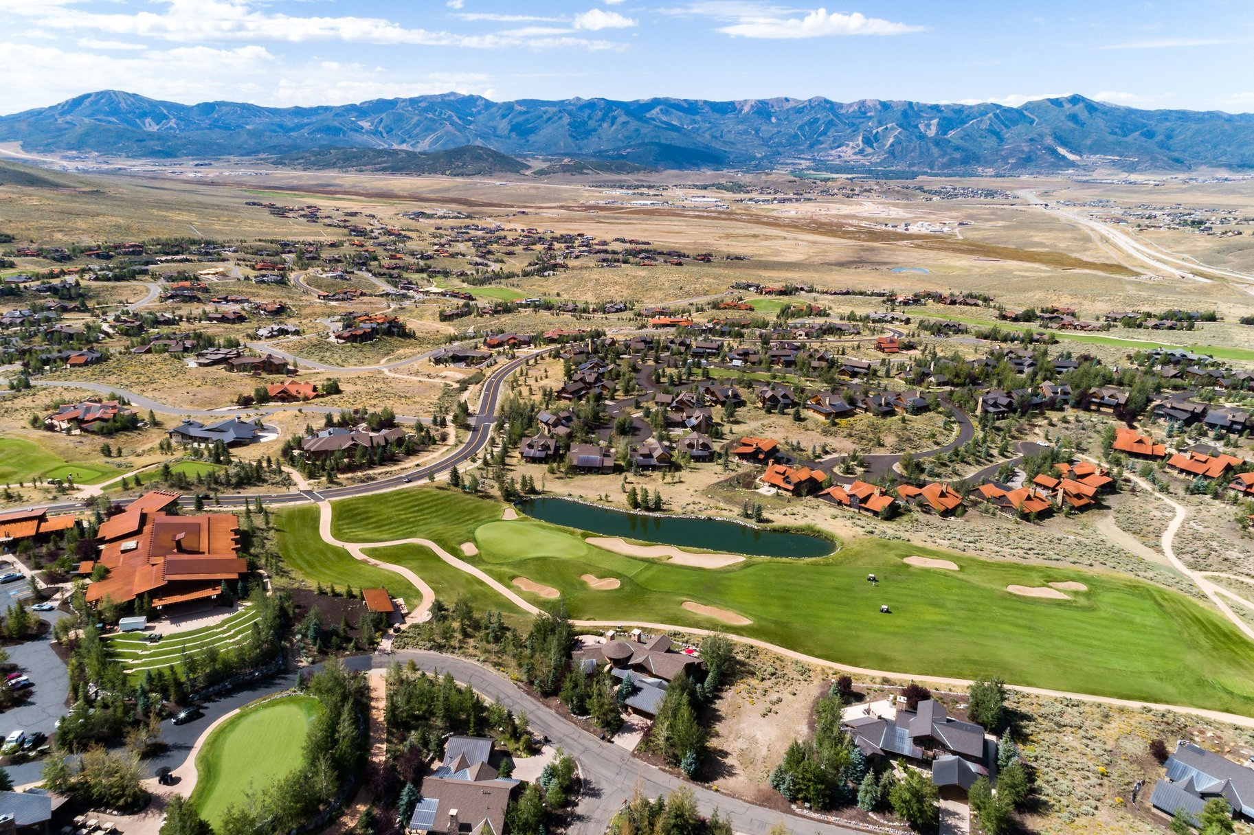 PINNACLE PORTFOLIO - Land